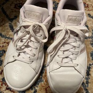 ADIDAS WHITE LEATHER WOMEN SHOES SZ 6.5M